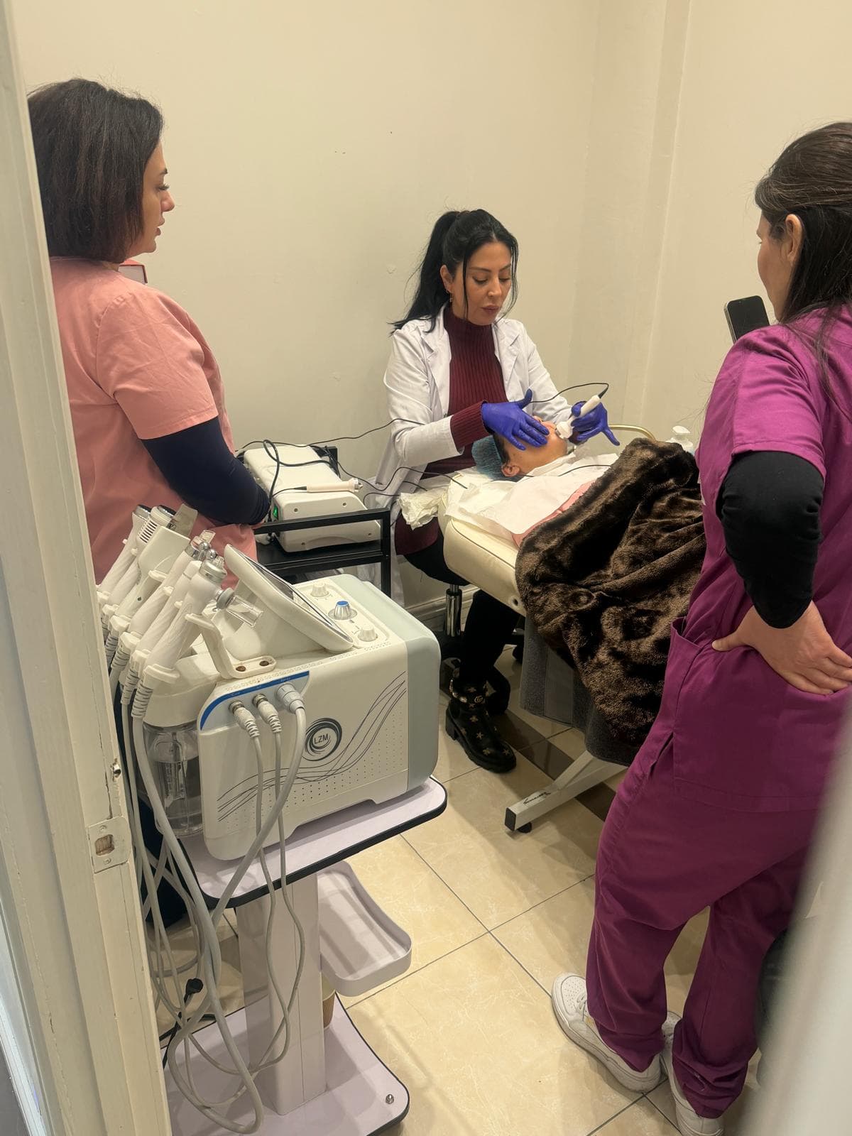 Professional clinic equipment